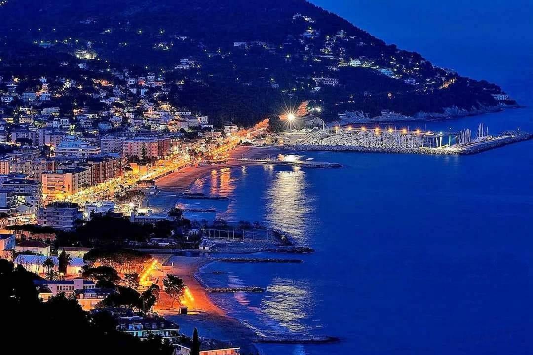Appartamento Frontemare Andora Exterior photo